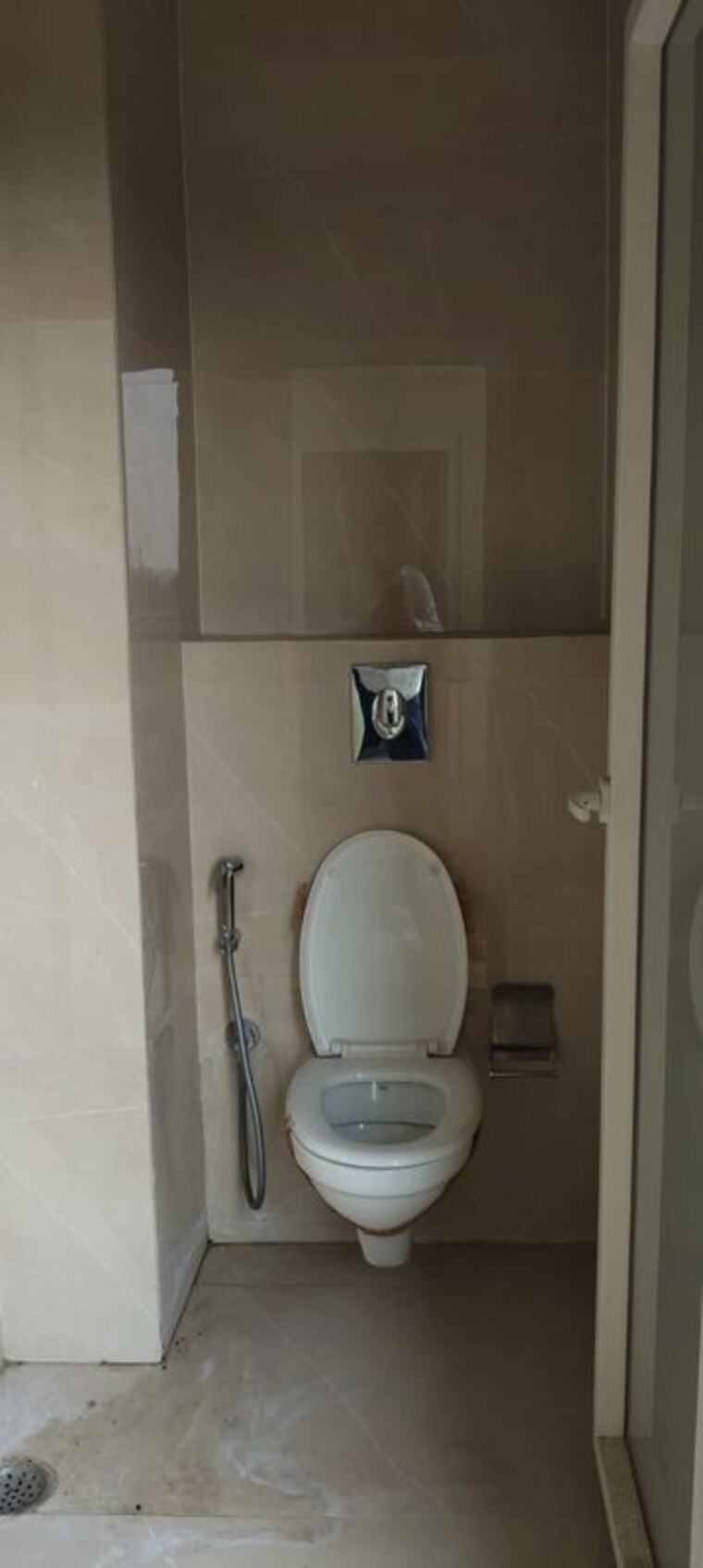 Bathroom, crest-golf-ridge-tower 4 Bedroom 2880 Sq.Ft. Apartment In Amar Shaheed Path Lucknow 10501559