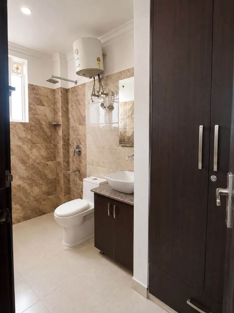 Bathroom, sector 57 2 Bedroom 700 Sq.Ft. Builder Floor In Sector 57 Gurgaon 10501560