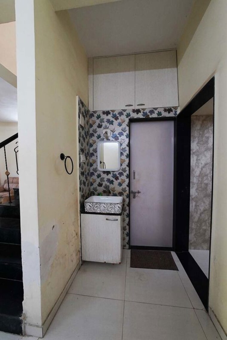 Room, bopal 4 Bedroom 250 Sq.Yd. Independent House In Bopal Ahmedabad 10501566
