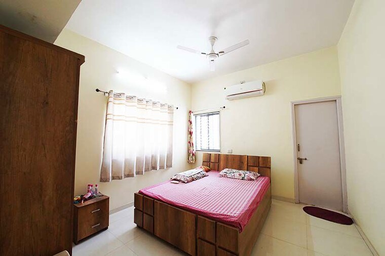 Bedroom, bopal 4 Bedroom 250 Sq.Yd. Independent House In Bopal Ahmedabad 10501566