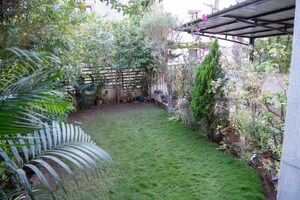 4 BHK Independent House – Garden View at Bopal - for Sale