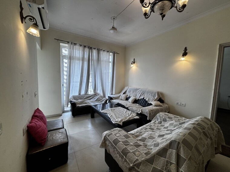 Living Room, jaypee-greens-pavilion-court 2 Bedroom 1350 Sq.Ft. Apartment In Sector 128 Noida 10501567