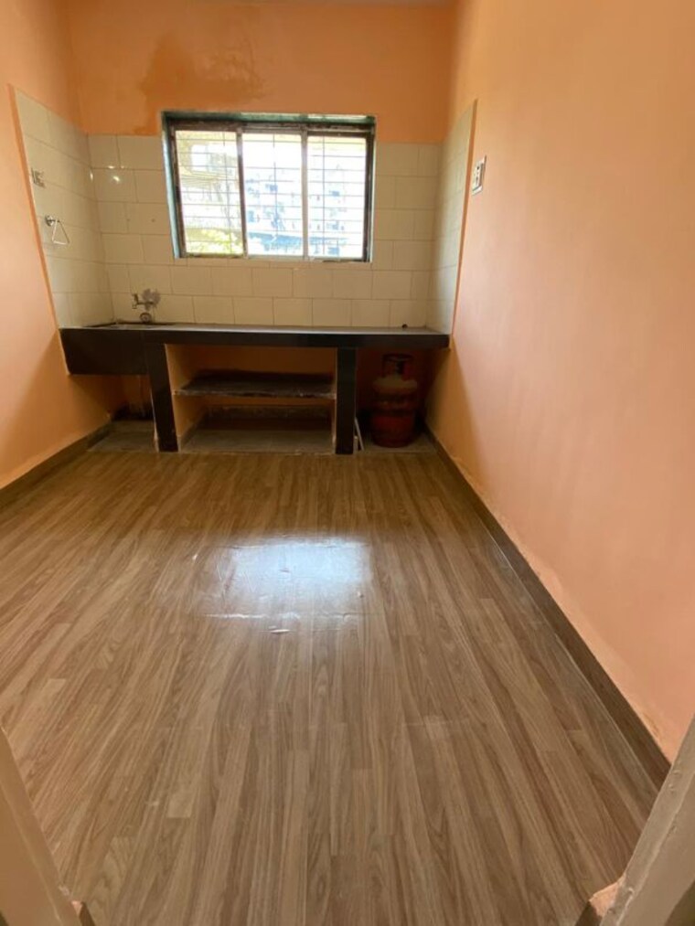 Room, tilak nagar 1 Bedroom 350 Sq.Ft. Apartment In Tilak Nagar Mumbai 10501574