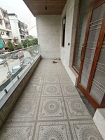 3 BHK 250 Sq.Yd. Builder Floor in Sector 8