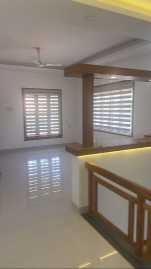 Room in 4 BHK Independent House at Kuttanellur – for Sale