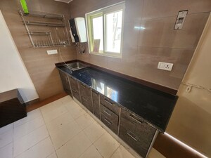 Kitchen in 1 BHK Builder Floor at Dlf Phase ii – for Rent