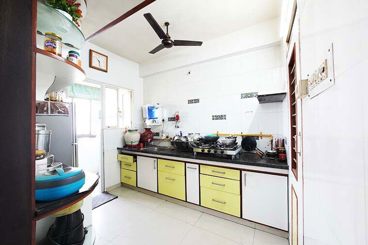 Kitchen, ghatlodia 2 Bedroom 119 Sq.Yd. Apartment In Ghatlodia Ahmedabad 10501600