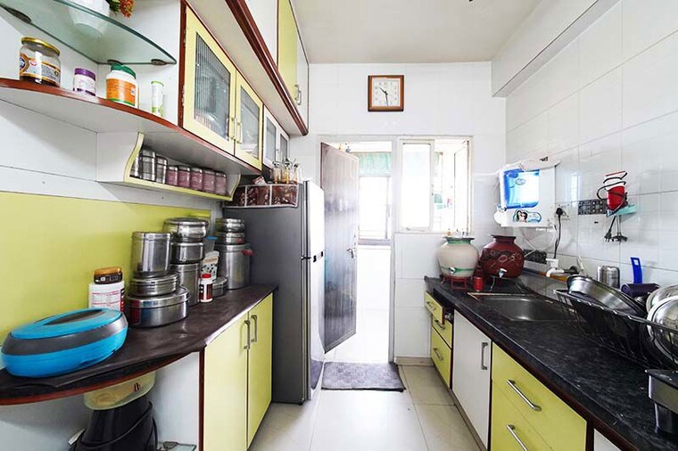 Kitchen, ghatlodia 2 Bedroom 119 Sq.Yd. Apartment In Ghatlodia Ahmedabad 10501600