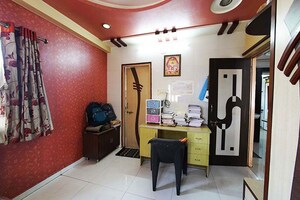 Team Area in 2 BHK Apartment at Ghatlodia – for Sale