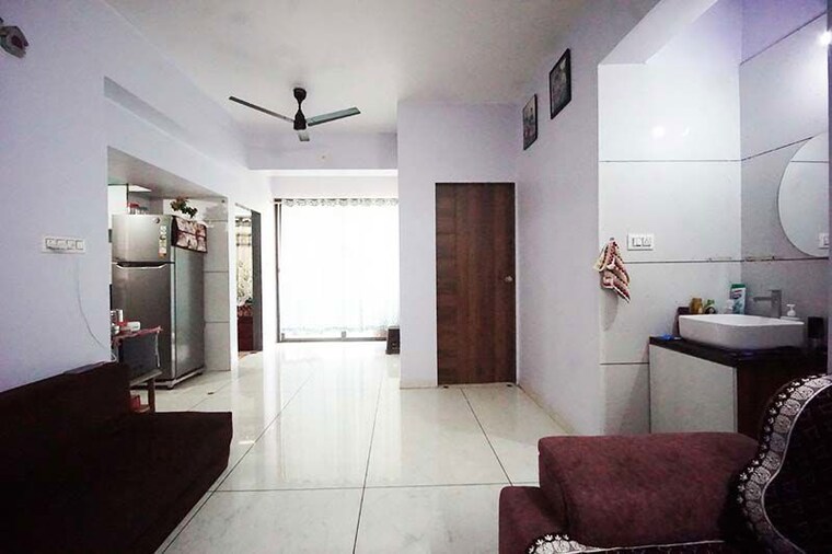 Bathroom, isanpur 3 Bedroom 107 Sq.Yd. Apartment In Isanpur Ahmedabad 10501615