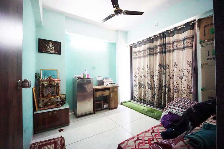 Living Room, isanpur 3 Bedroom 107 Sq.Yd. Apartment In Isanpur Ahmedabad 10501615