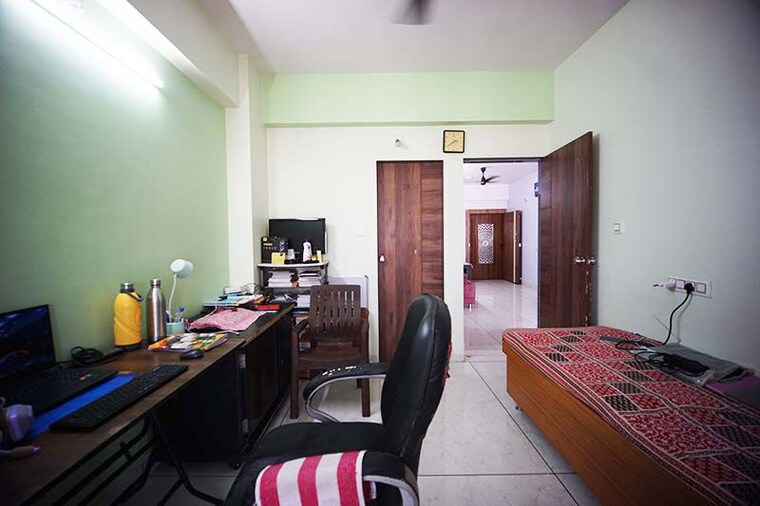 Bedroom, isanpur 3 Bedroom 107 Sq.Yd. Apartment In Isanpur Ahmedabad 10501615