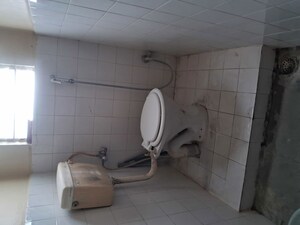 Bathroom in 1 RK Apartment at Kumar Sankhya, Aundh – for Rent