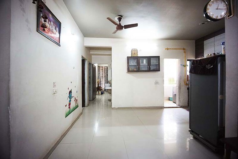 Room, sargasan 3 Bedroom 200 Sq.Yd. Apartment In Sargasan Gandhinagar 10501624