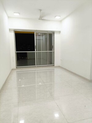 Room in 2 BHK Apartment at Naman Premier, Andheri East – for Sale