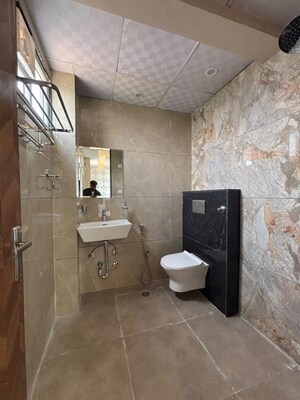 Bathroom in 3 BHK Builder Floor at Dlf Phase ii – for Rent