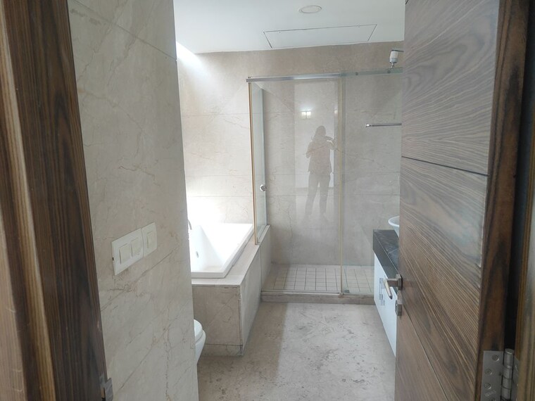 undefined, emaar-emerald-floors-select 3 Bedroom 2403 Sq.Ft. Apartment In Sector 65 Gurgaon 10501676