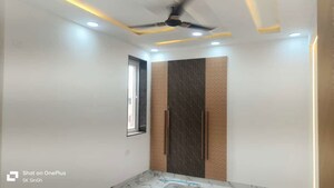 Room in 4 BHK Apartment at Dwarka – for Rent