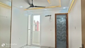 Room in 4 BHK Apartment at Dwarka – for Rent