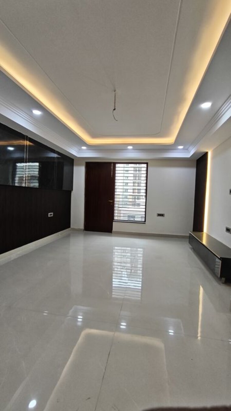 Kitchen, bptp-park-central 4 Bedroom 500 Sq.Yd. Builder Floor In Sector 85 Faridabad 10501717