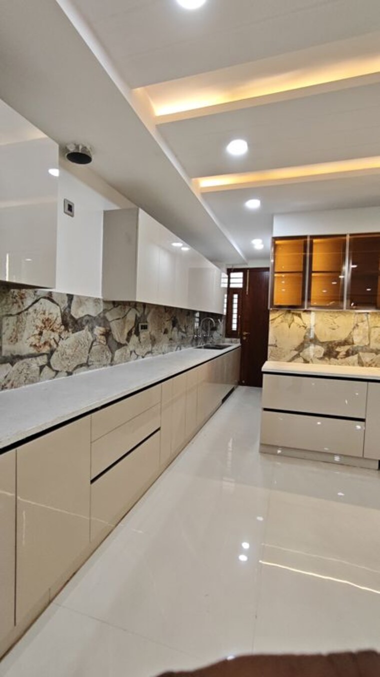 Kitchen, bptp-park-central 4 Bedroom 500 Sq.Yd. Builder Floor In Sector 85 Faridabad 10501717