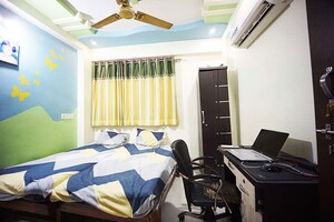 Team Area in 2 BHK Apartment at Nikol – for Sale