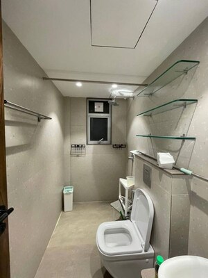 Bathroom in 2 BHK Apartment at Harsh Bakul, Matunga East – for Rent