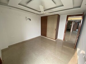 Room in 3 BHK Apartment at Dwarka – for Rent