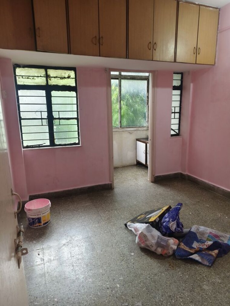 Room, shri-ram-nagar-society 1 Bedroom 600 Sq.Ft. Apartment In Aundh Pune 10501728
