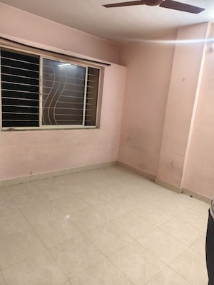 Room in 1 BHK Apartment at Solitaire Park, Aundh – for Rent