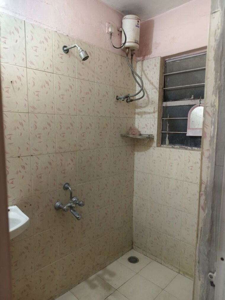 Bathroom, solitaire-park 1 Bedroom 600 Sq.Ft. Apartment In Aundh Pune 10501741