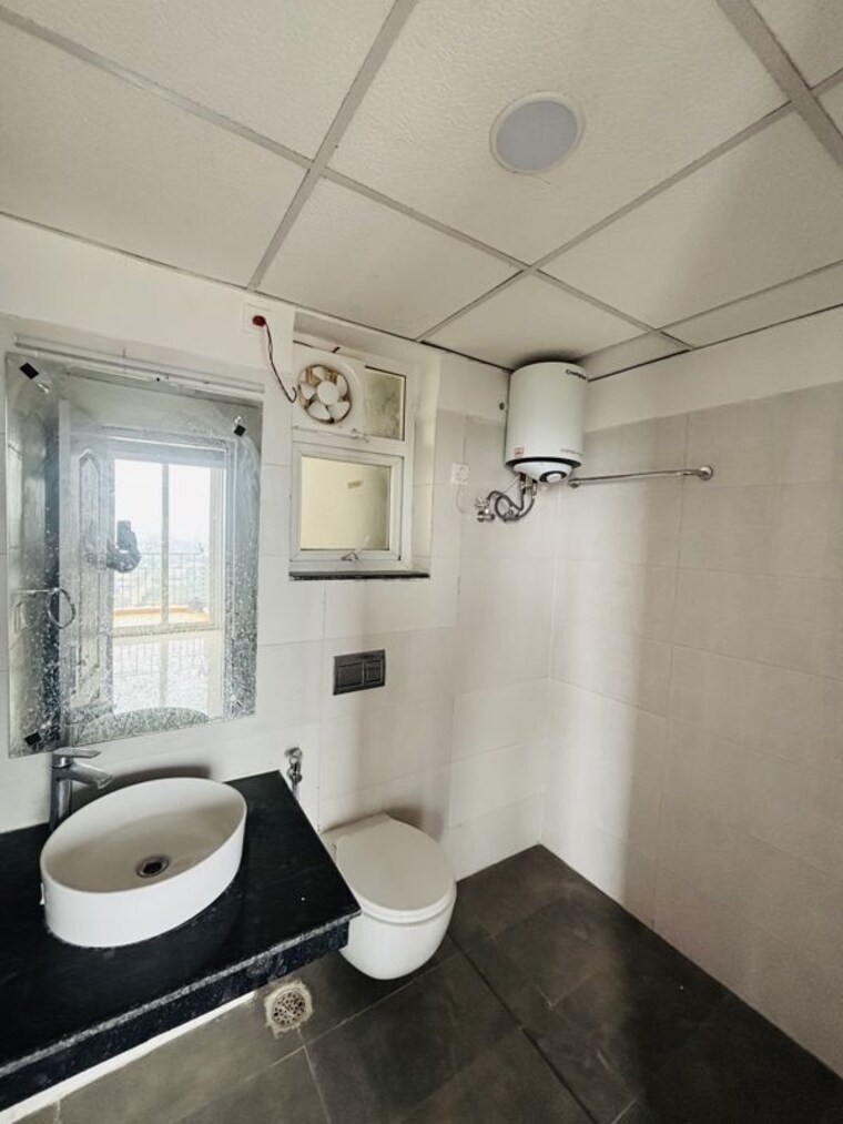 Bathroom, supertech-hues 3 Bedroom 1180 Sq.Ft. Apartment In Sector 68 Gurgaon 10501739