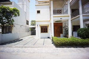 4 BHK Independent House – Exterior View View at Ellisbridge - for Sale