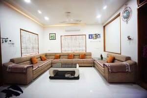 Living Room in 4 BHK Independent House at Ellisbridge – for Sale