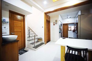 Team Area in 4 BHK Independent House at Ellisbridge – for Sale