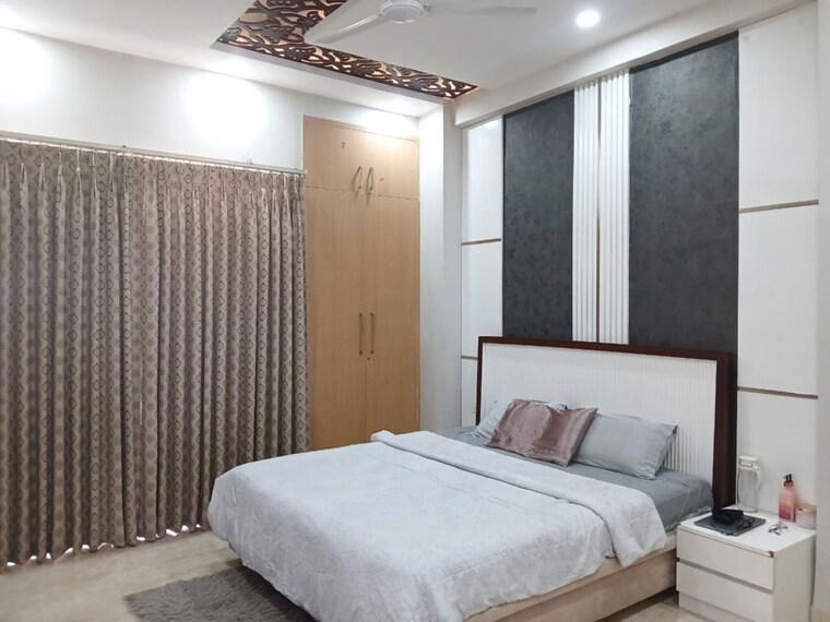 Bedroom, krisumi-waterfall-residences 3 Bedroom 1935 Sq.Ft. Apartment In Sector 36a Gurgaon 10501764