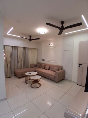 Team Area in 3 BHK Apartment at BPTP Discovery Park, Sector 80 – for Rent
