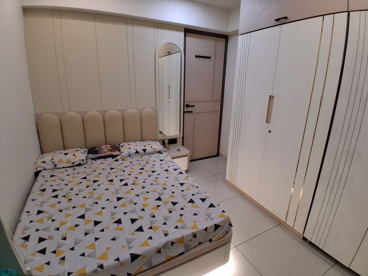Bedroom, bptp-discovery-park 3 Bedroom 1800 Sq.Ft. Apartment In Sector 80 Faridabad 10501776