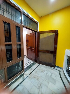 Room in 3.5 BHK Builder Floor at Spring Field Colony – for Sale
