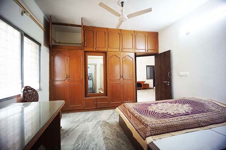 Bedroom, ellisbridge 3 Bedroom 212 Sq.Yd. Apartment In Ellisbridge Ahmedabad 10501781