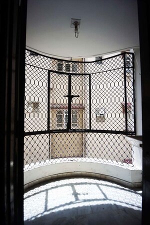 Bathroom in 3 BHK Apartment at Ellisbridge – for Sale