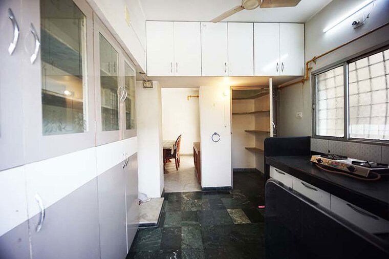 Kitchen, ellisbridge 3 Bedroom 212 Sq.Yd. Apartment In Ellisbridge Ahmedabad 10501781