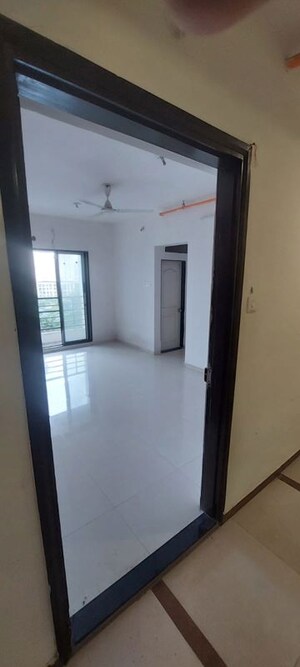 1 BHK Apartment For Rent in Eco Dale, Dahisar East