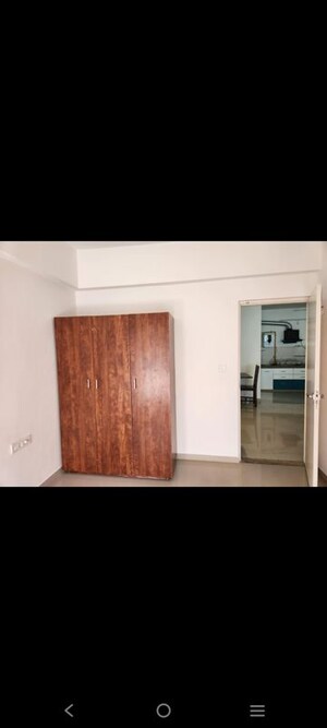 Room in 3 BHK Apartment at Adani The Meadows, Near Vaishno Devi Circle On Sg Highway – for Rent
