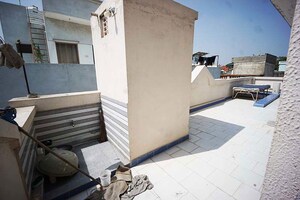 Team Area in 3 BHK Independent House at Isanpur – for Sale