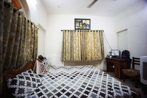 Bedroom in 3 BHK Independent House at Isanpur – for Sale