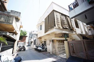 Team Area in 3 BHK Independent House at Isanpur – for Sale