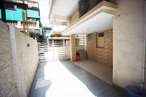 Parking in 3 BHK Independent House at Isanpur – for Sale