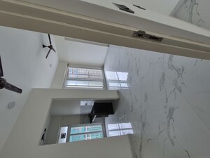 2 BHK Apartment For Rent in Ruparel Sky Green, Kandivali West