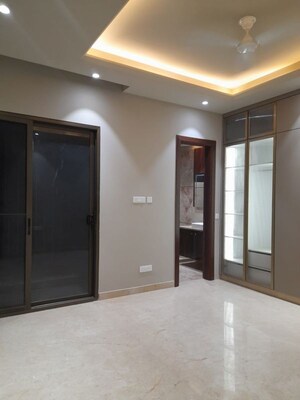 Room in 3 BHK Apartment at Greater Kailash I – for Sale